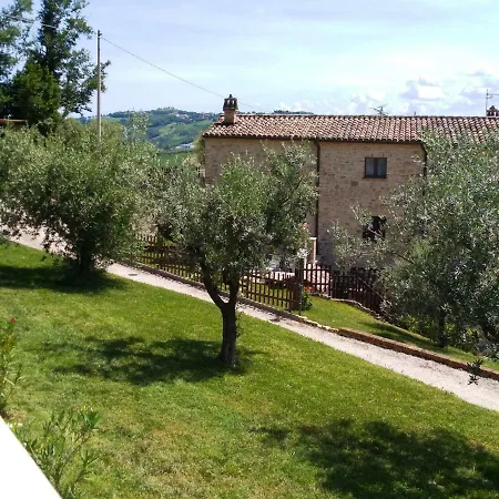 شقة Il Vecchio Acero Montalto delle Marche