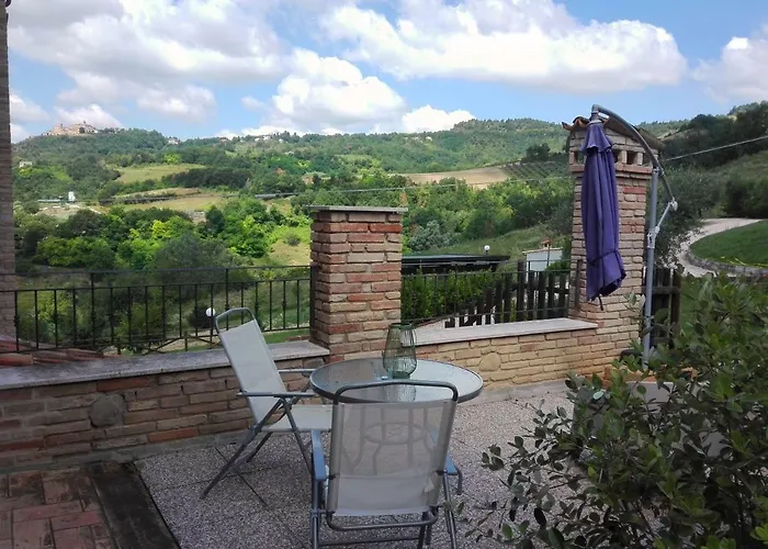 Il Vecchio Acero Montalto delle Marche